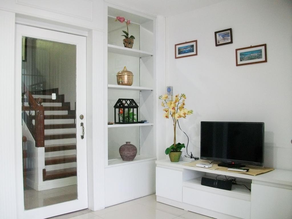 Holiday home A Joy House - Kaset Nawamin City Bangkok