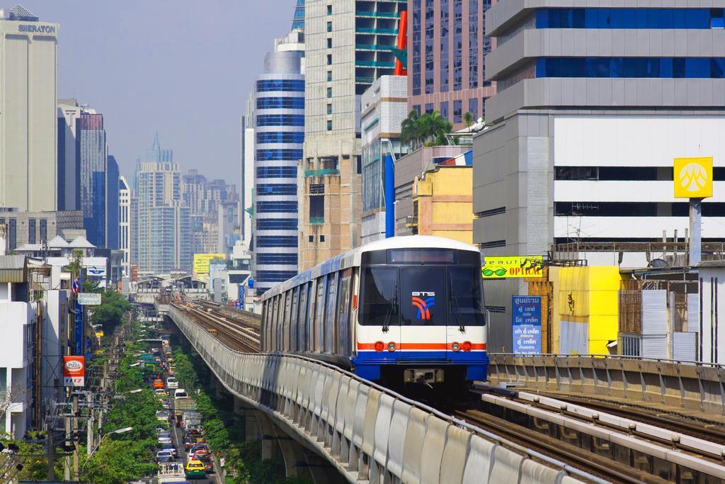 Hotel Adelphi Grande Sukhumvit