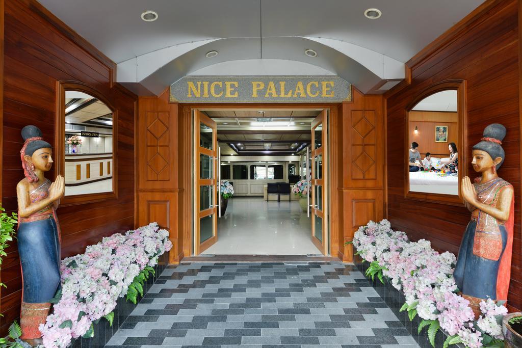Palace Bangkok