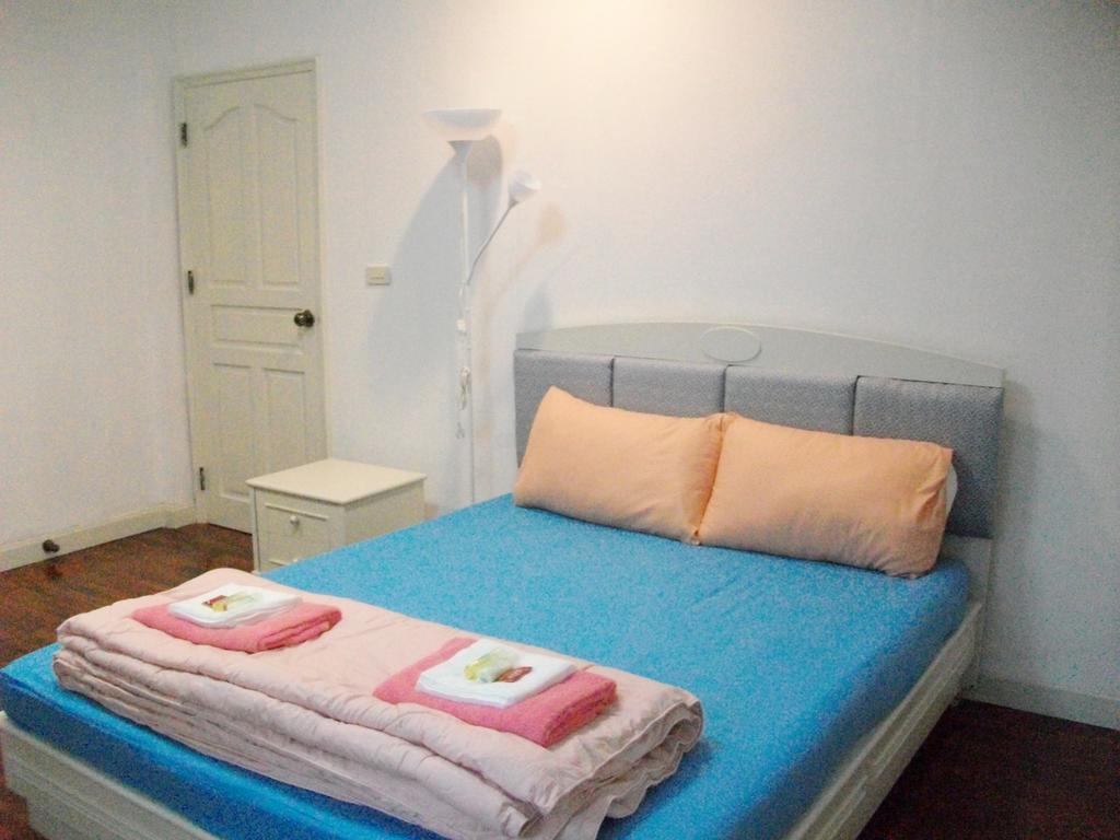 A Joy House - Kaset Nawamin City Bangkok