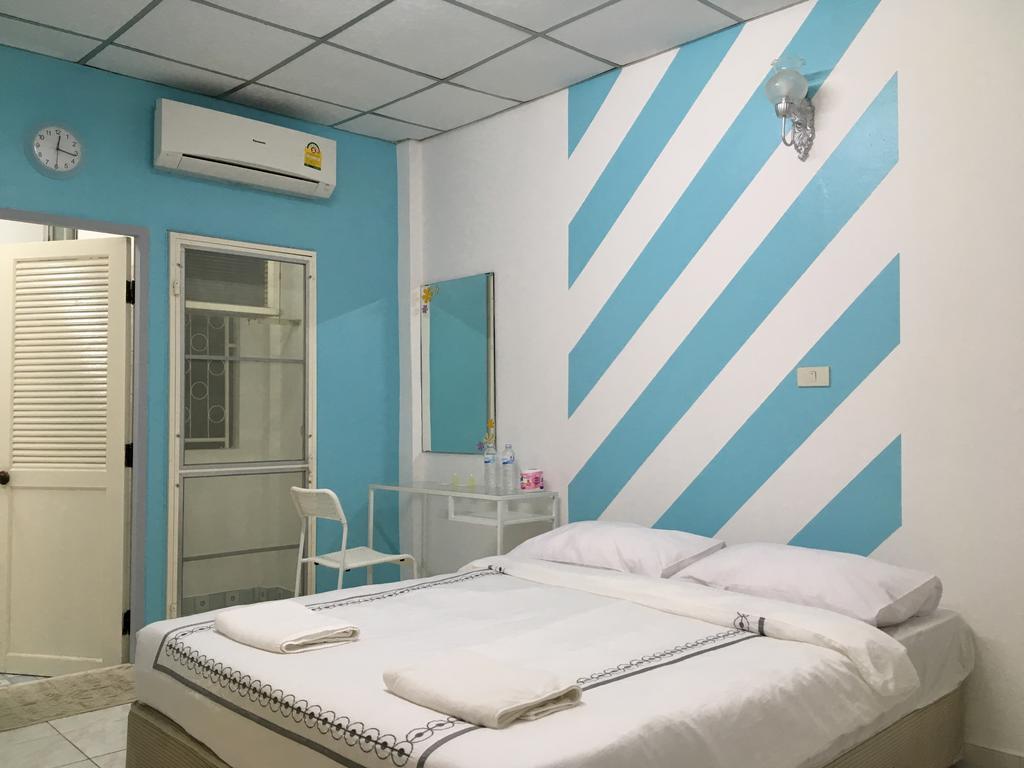 Hostel Park Avenue@huamark Bangkok