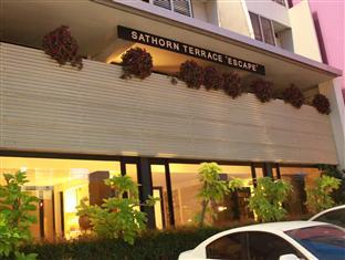 Somewhere To Escape - Hometel Hotel 3*