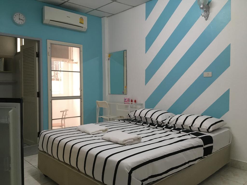 Hostel Park Avenue@huamark Bangkok