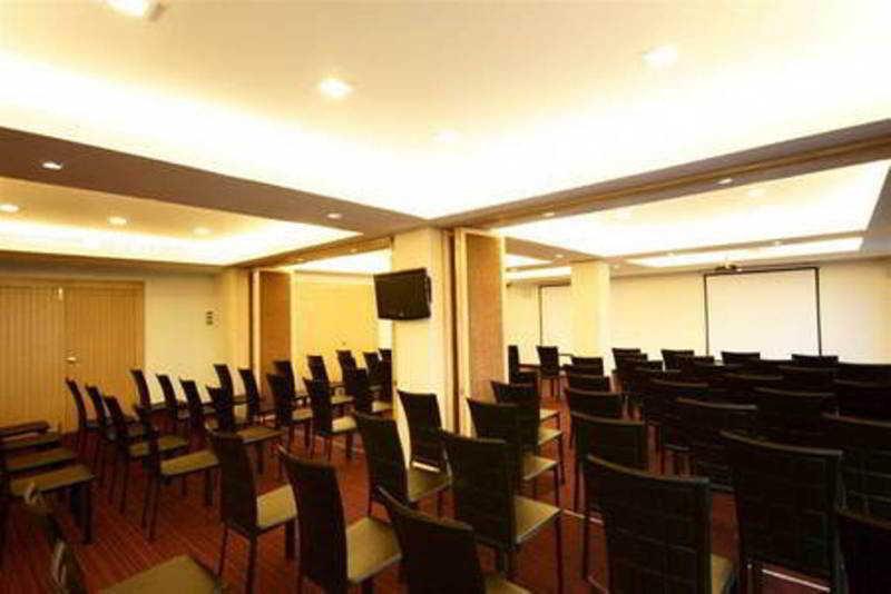 Hi Residence, Hotel