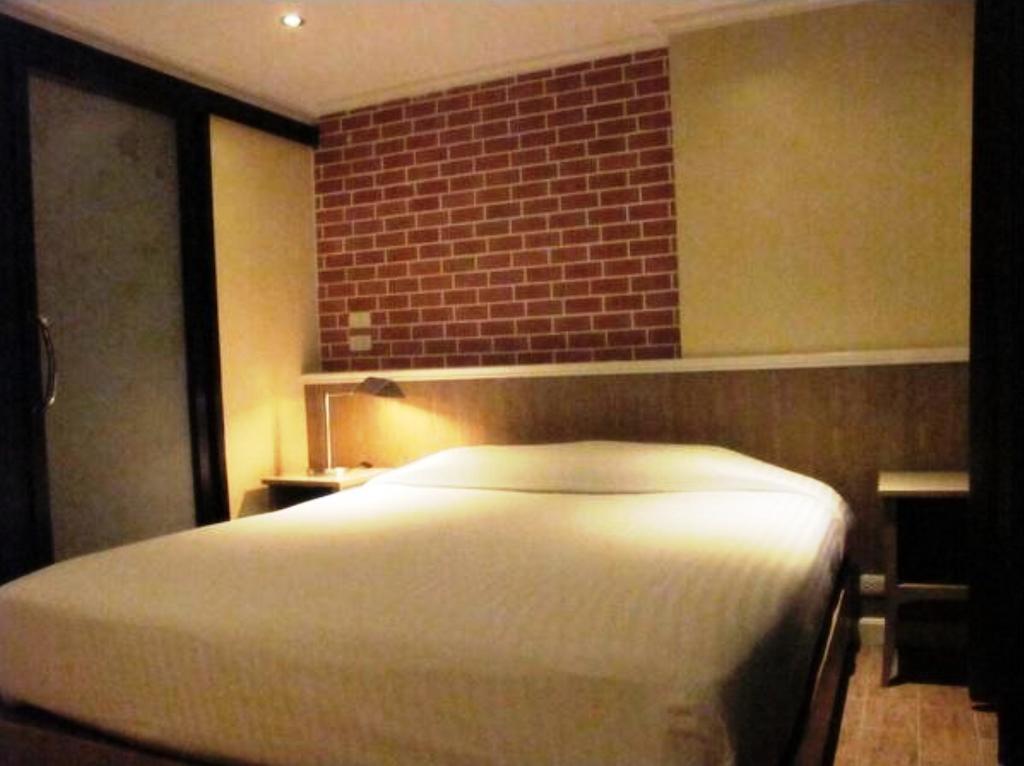 Bourbon St. Boutique 4*