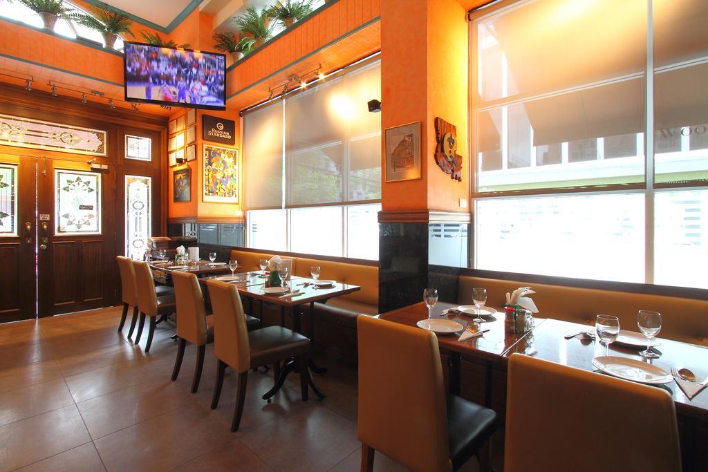 Bourbon St. Boutique 4*