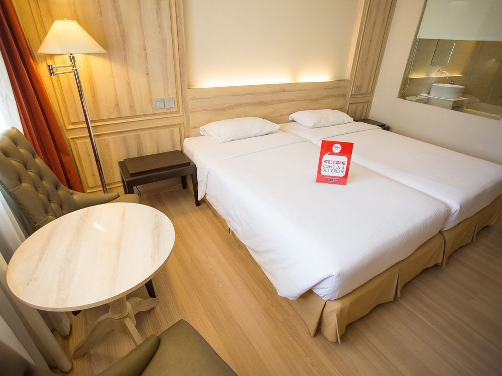 Hotel Nida Rajchathewi 588 Royal Grand