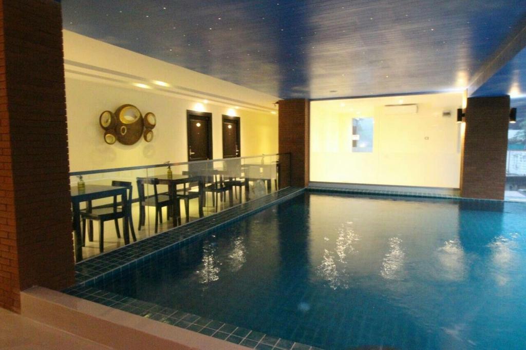 Leelawadee Modern Huaykwang - ลีลาวดี ห้วยขวาง Hotel 3*