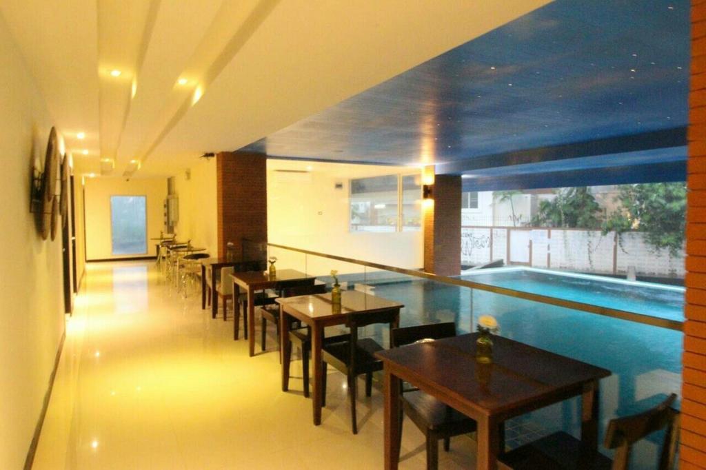 Leelawadee Modern Huaykwang - ลีลาวดี ห้วยขวาง Hotel 3*
