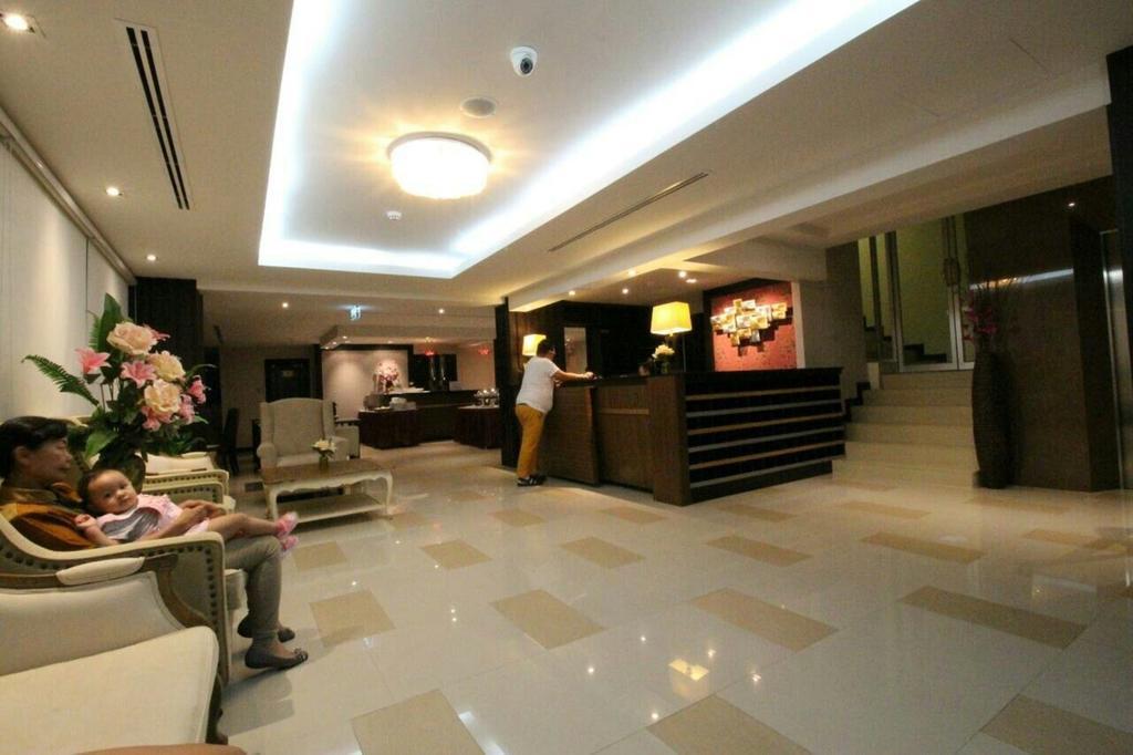 Leelawadee Modern Huaykwang - ลีลาวดี ห้วยขวาง Hotel