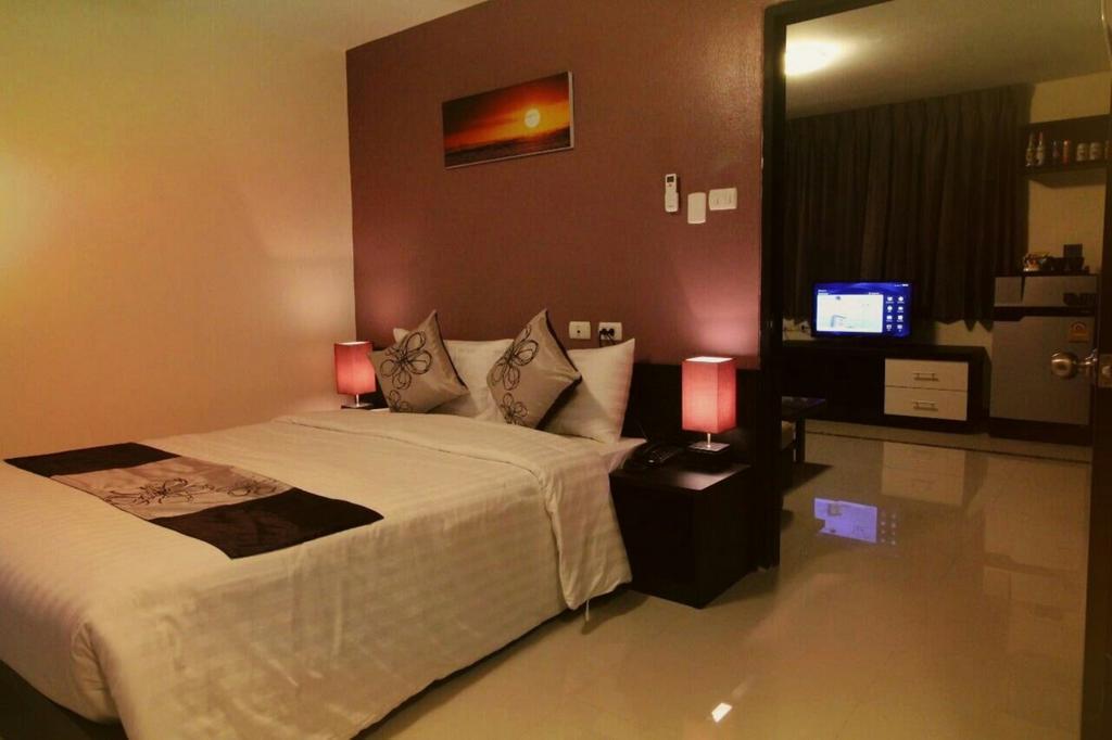 Leelawadee Modern Huaykwang - ลีลาวดี ห้วยขวาง Hotel
