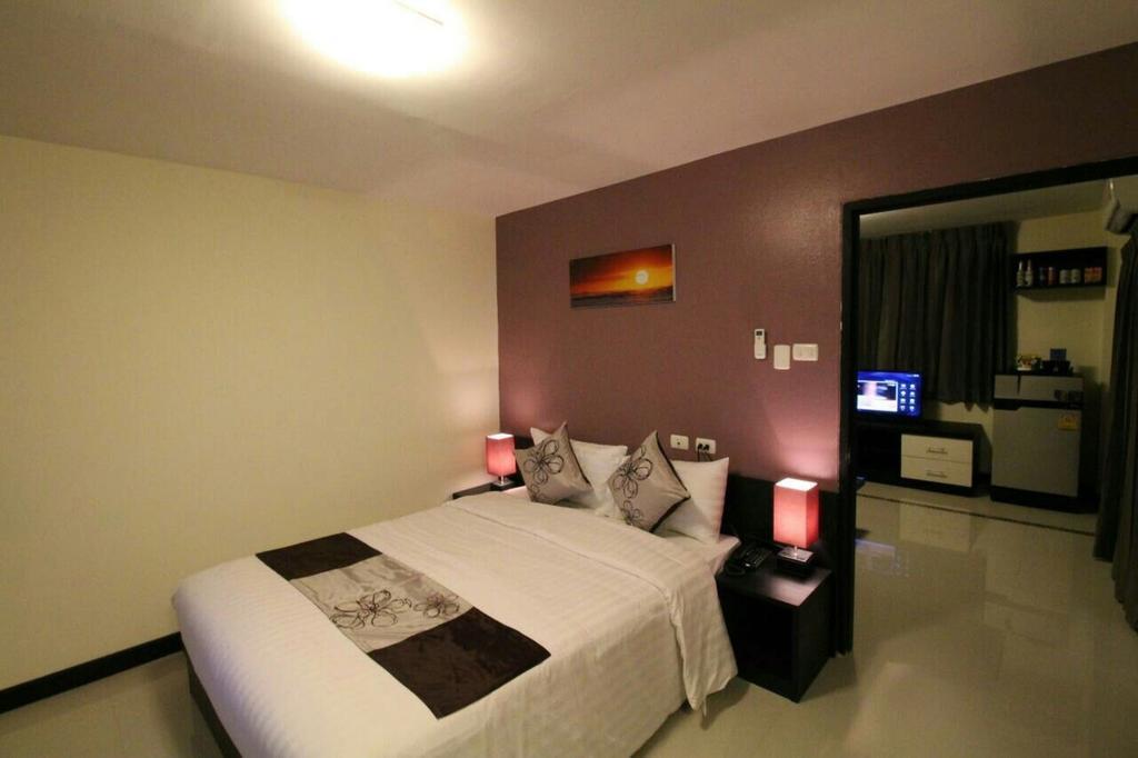 Leelawadee Modern Huaykwang - ลีลาวดี ห้วยขวาง Hotel