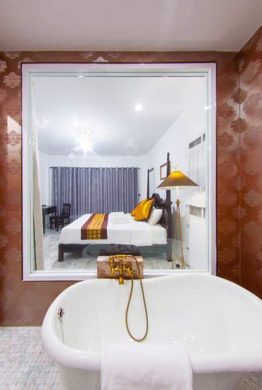 Hotel Dharasom' S Colonial House