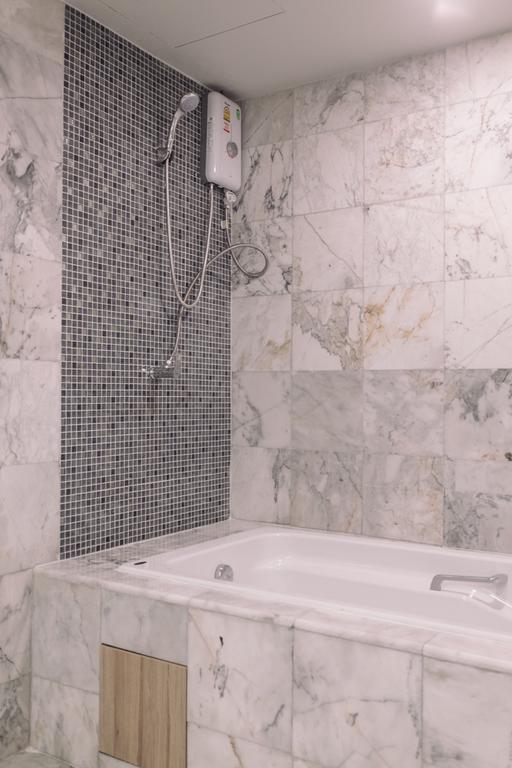 Silom 2 Bedrooms Bts S6 Apartment Bangkok