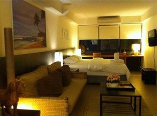 Somewhere To Escape - Hometel Hotel 3*