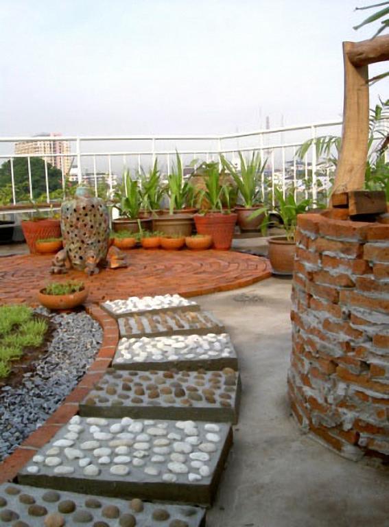 Atsathon Aparthotel