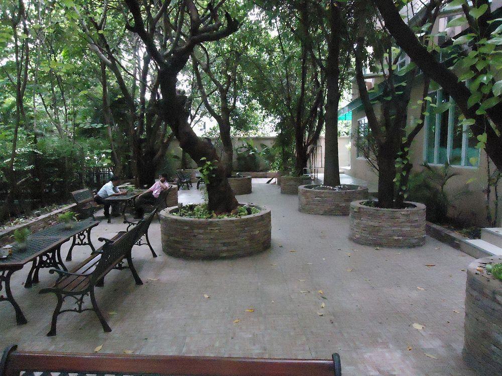 Calypzo Hotel