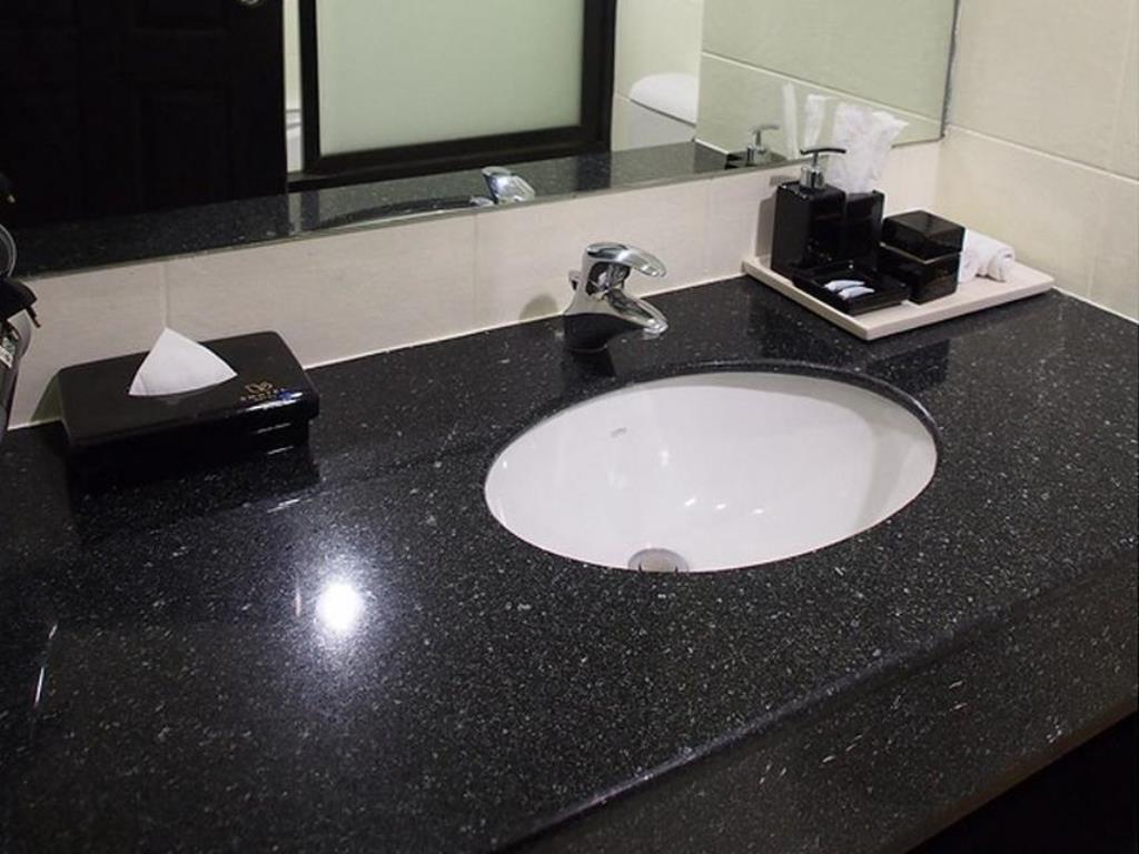 Swutel Hotel 3*