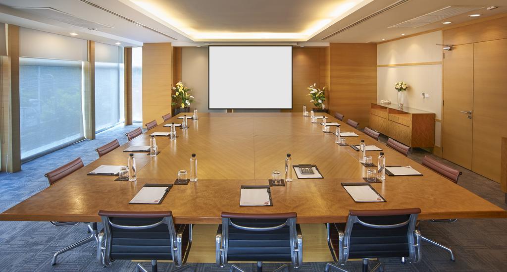 Urbana Sathorn Hotel, Hotel