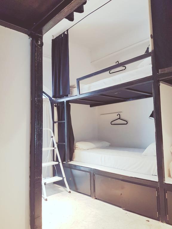 Asrama Seek Sleep Bangkok