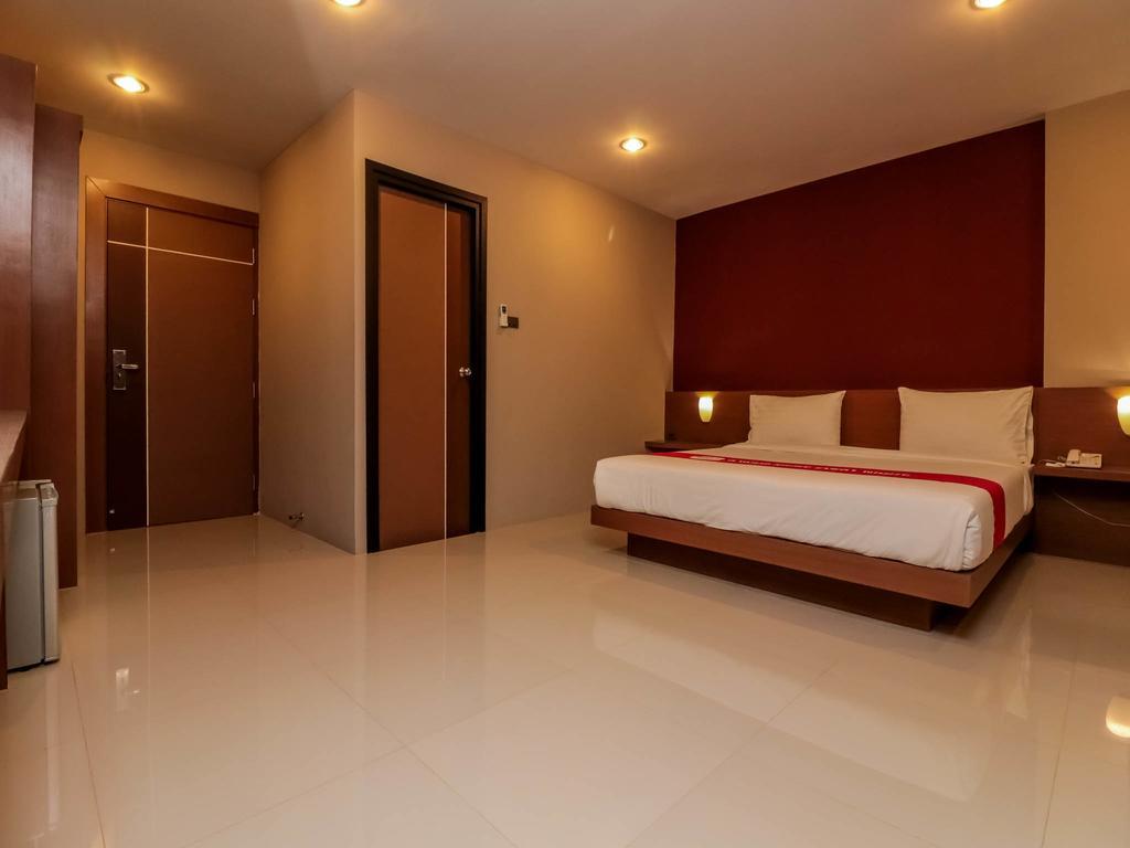 Nida Plubpla Bangkapi 591 Bangkok