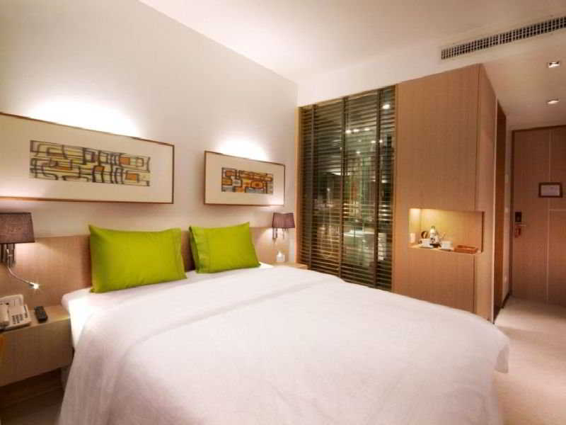 Vic 3 Hotel