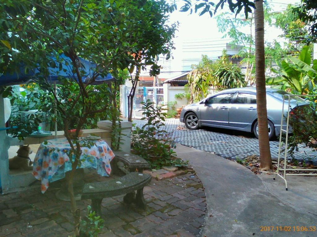 Rumah tetamu Young And Beautiful