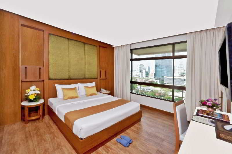 Pinnacle Lumpinee Park 3* Bangkok