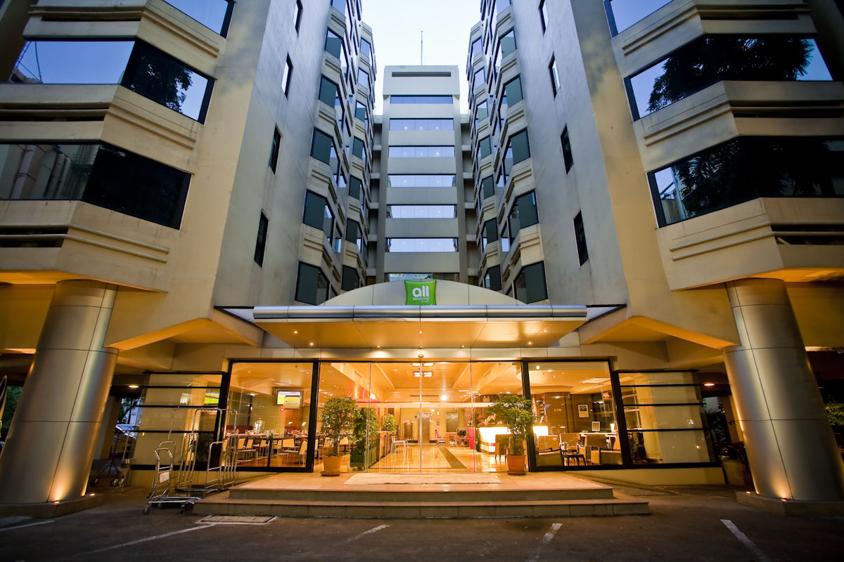 The Seasons Huamark Hotel 3*