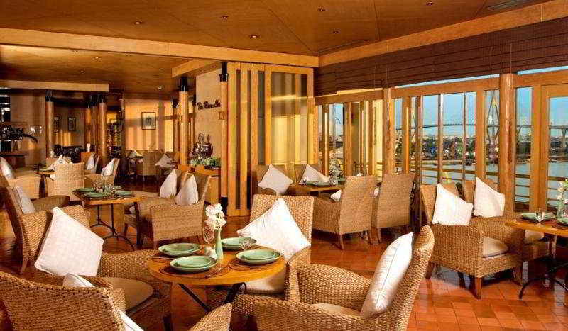 Riverfront Hotel