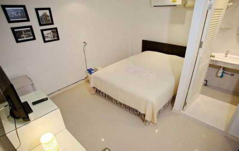 Hotel House 3*