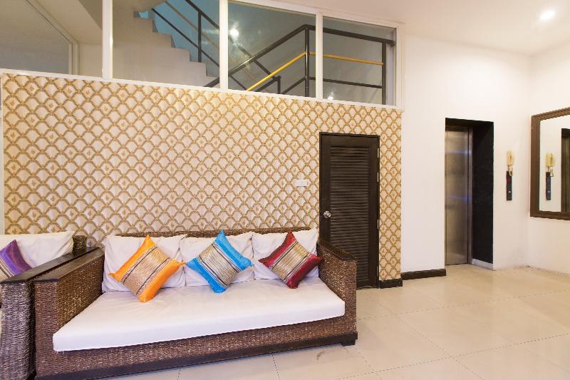 Golden House Hotel