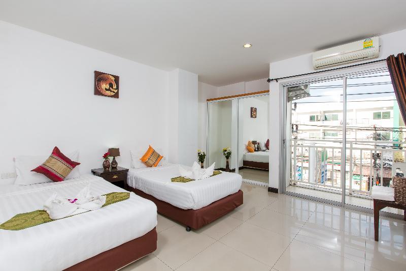 Golden House Hotel 3*