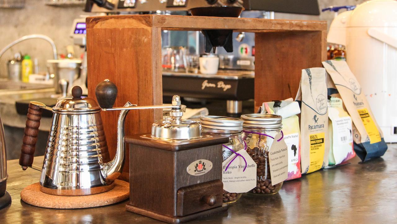Thonglor Travellers And Cafe * Bangkok