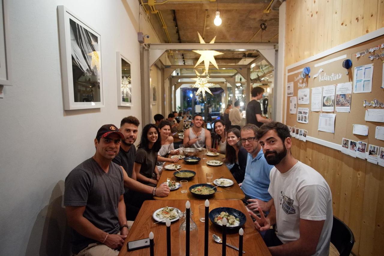 Hostel Good One Poshtel & Cafe Bar