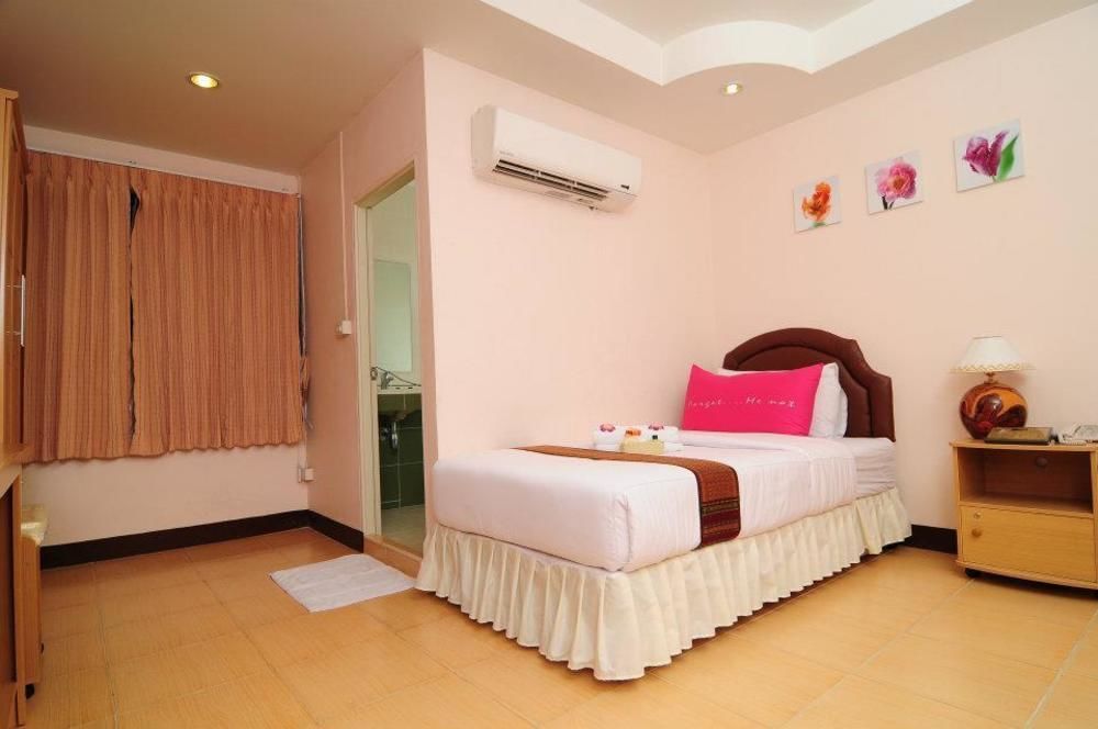 Bed By Tha-pra Sha