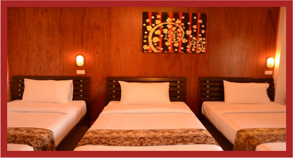 Pohseen Grand Palace Hotel 4*