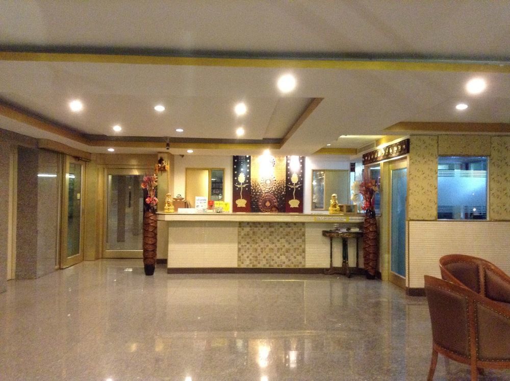 Hotel Pohseen Grand Palace 4*