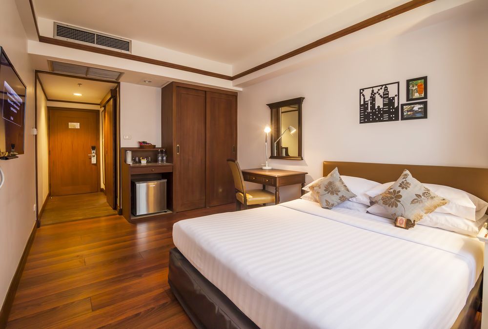 Silom Hotel 3*