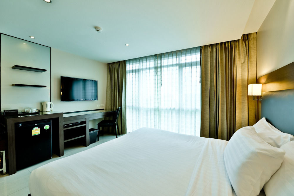Hotel The Prestige Nana
