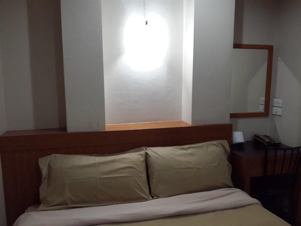 White Orchid Ii Hotel