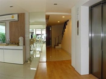 Nantra Ekkamai Hotel 3*