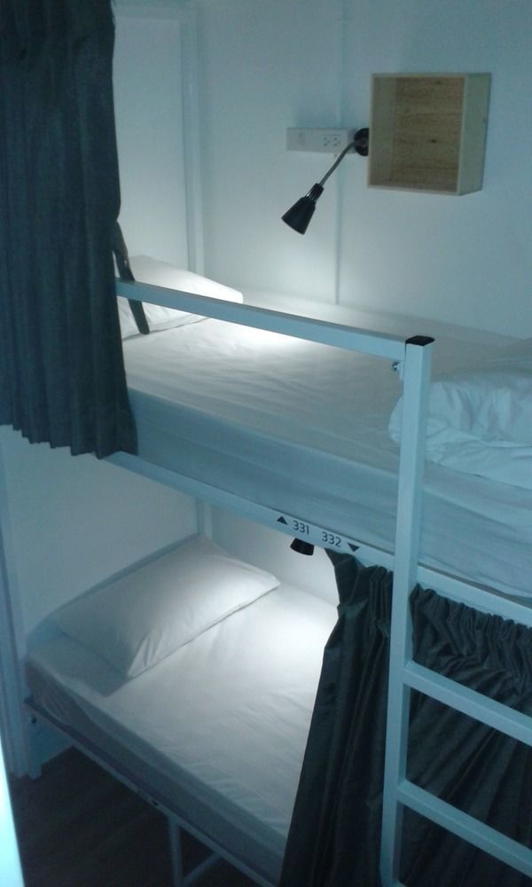 Liveitup Asok By D Varee Hostel Bangkok
