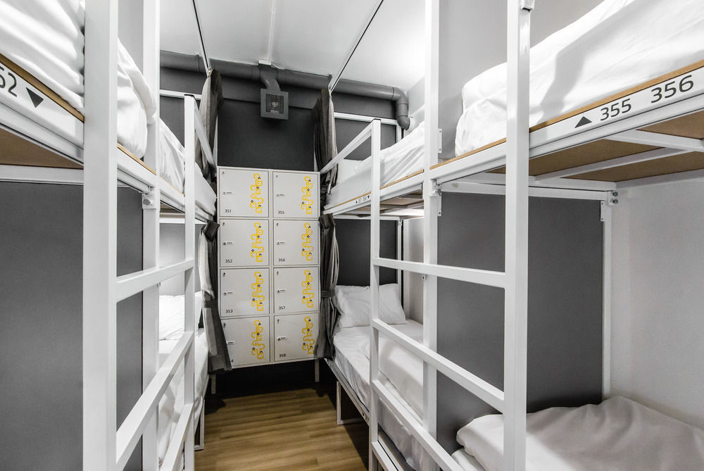 Hostel Liveitup Asok By D Varee Bangkok