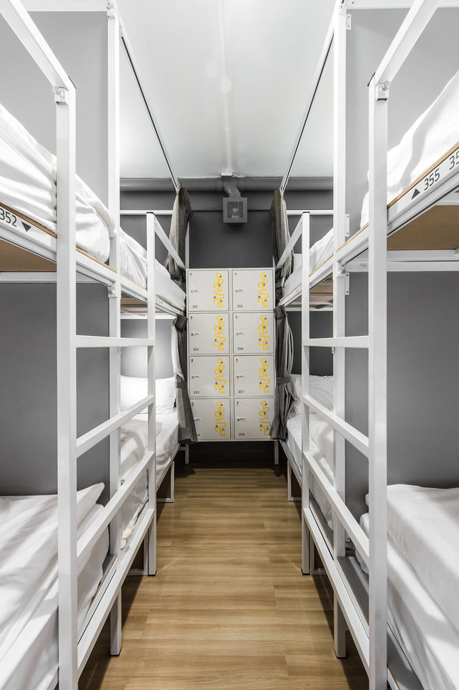 Hostel Liveitup Asok By D Varee