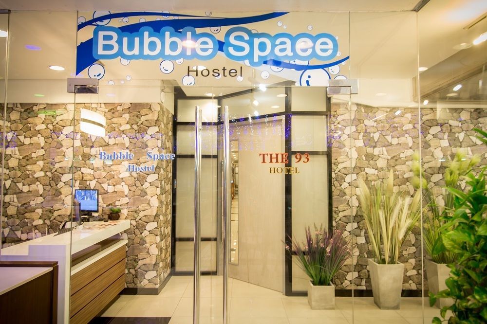 Bubble Space Hostel *
