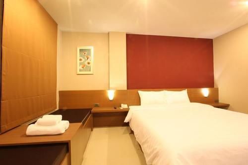Nida Plubpla Bangkapi 591 Hotel 2*