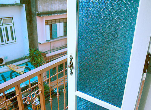 Roof View Place