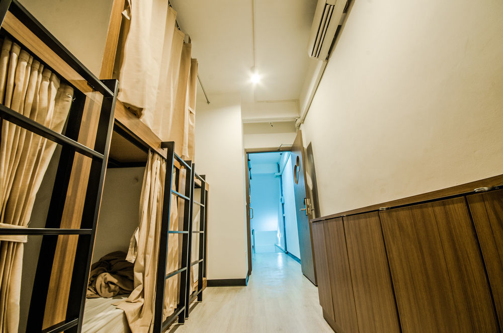 Pier 49 Hostel *