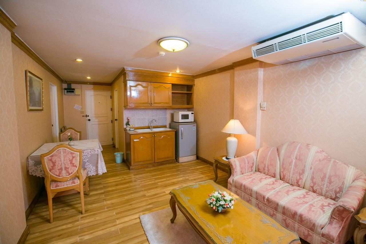 Le Paradis Hotel